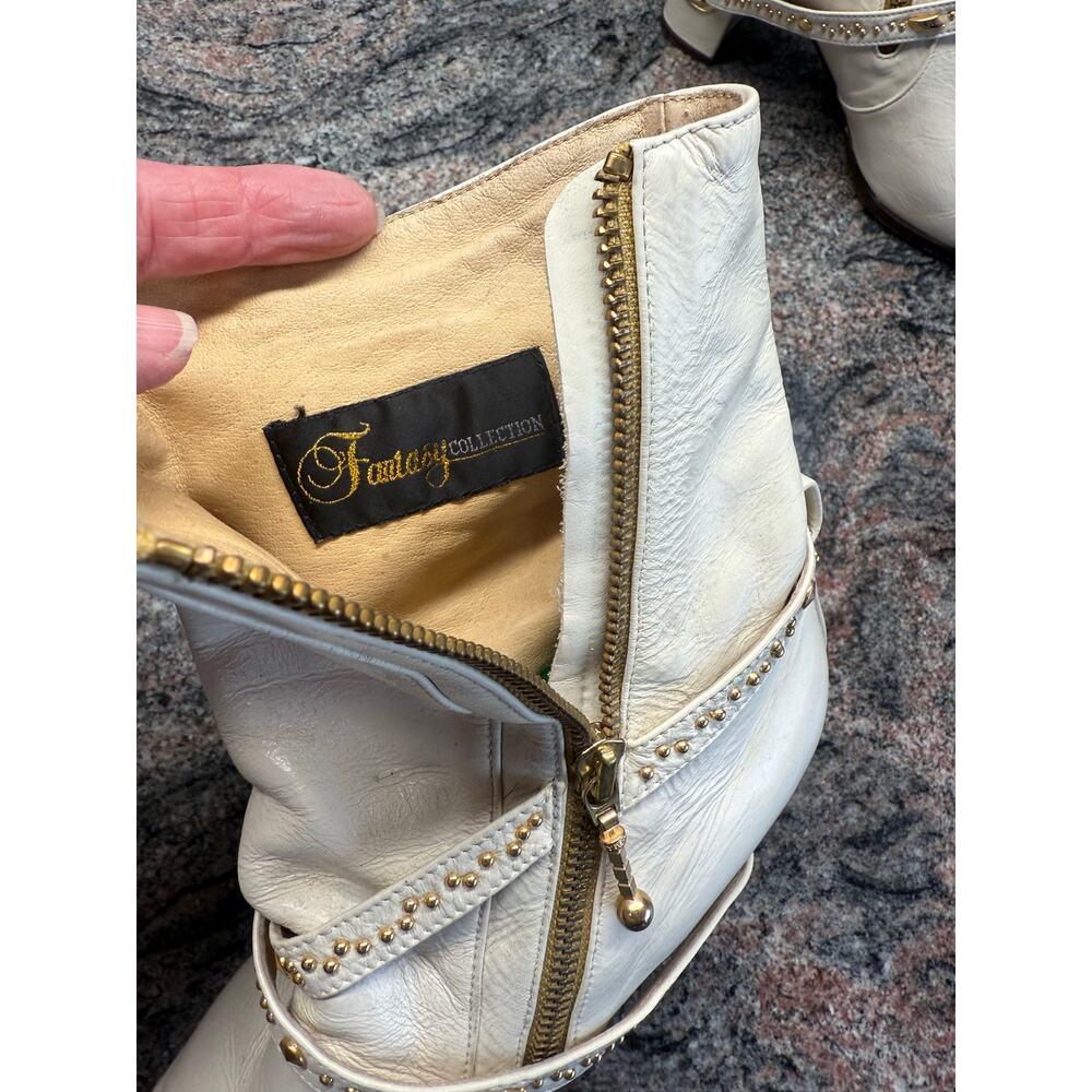 Vintage White Leather Ankle Boots with Gold Studs, size 11 - Picture 3 of 6